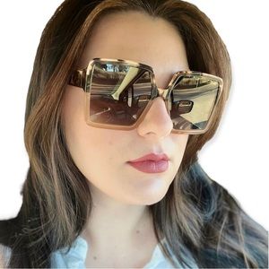 ‼️SALE‼️ Quay Almost Ready Polarized Sunglasses